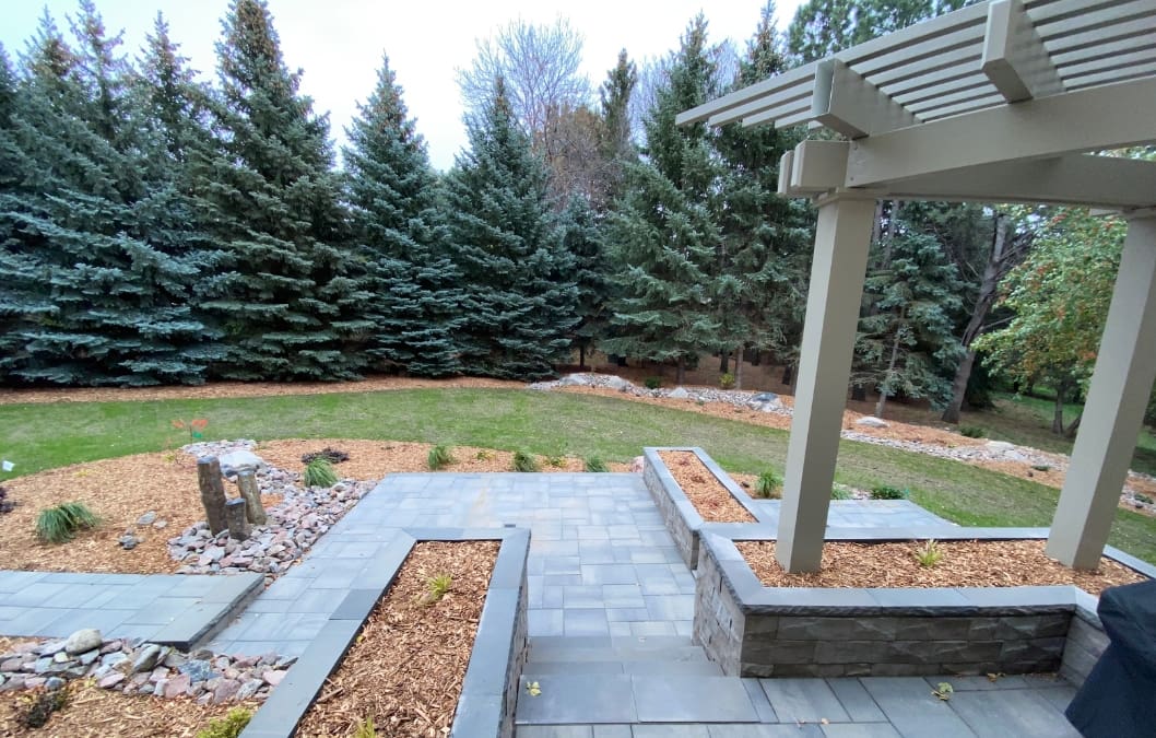 Sustainable Landscaping Guide: 12 Eco-Friendly Property Upgrades - Sustainable Off Grid Condo Landscaping
